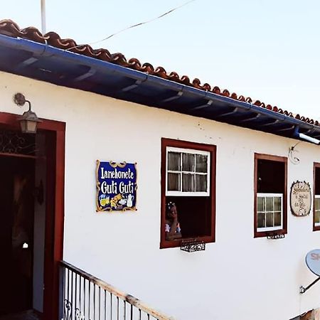 Hospedaria E Hostel Da Deia オウロ・プレット エクステリア 写真