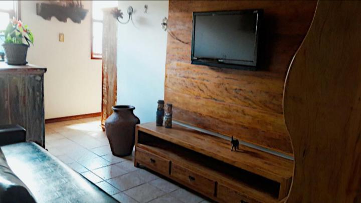 Hospedaria E Hostel Da Deia オウロ・プレット エクステリア 写真