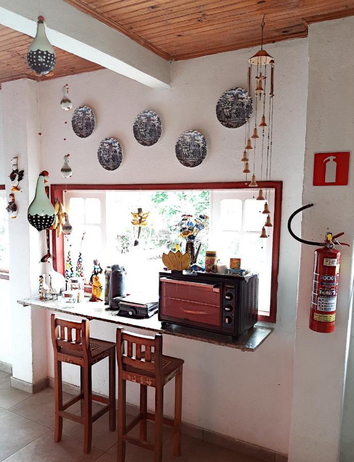 Hospedaria E Hostel Da Deia オウロ・プレット エクステリア 写真