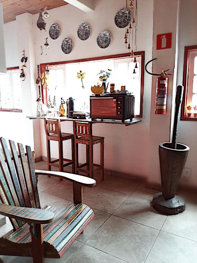 Hospedaria E Hostel Da Deia オウロ・プレット エクステリア 写真