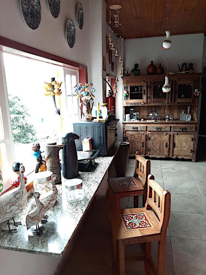 Hospedaria E Hostel Da Deia オウロ・プレット エクステリア 写真