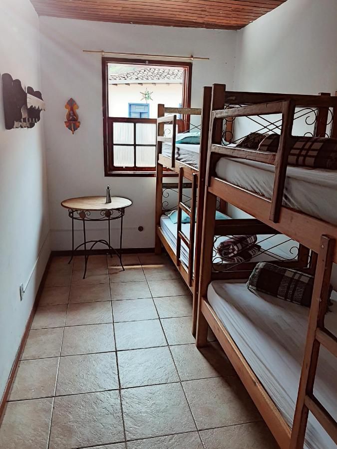 Hospedaria E Hostel Da Deia オウロ・プレット エクステリア 写真