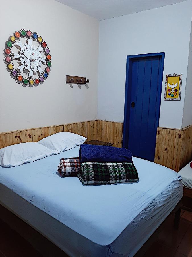 Hospedaria E Hostel Da Deia オウロ・プレット エクステリア 写真